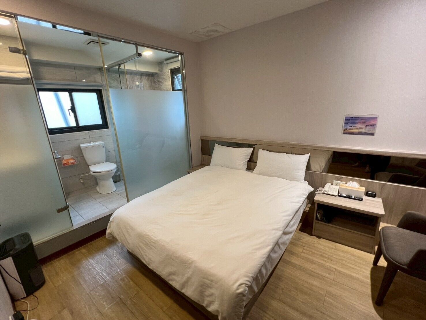 Economy-dobbeltværelse - byudsigt | Gratis Wi-Fi, sengetøj