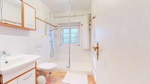 Unclassified image, 5 of 10, button