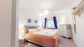 Unclassified image, 3 of 10, button