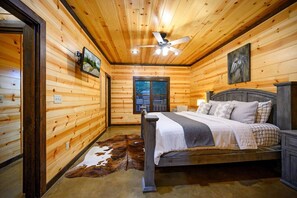 4 Schlafzimmer, Schreibtisch, Bügeleisen/Bügelbrett, Reisekinderbett