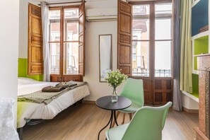 2 室のベッドルーム、WiFi、ベッドシーツ