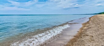 Lake Michigan Retreat w/ stunning views, hot tub, & large patio!