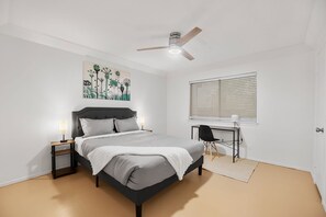 1 bedroom, desk, iron/ironing board, WiFi