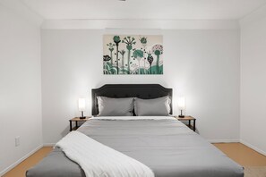 1 bedroom, desk, iron/ironing board, WiFi