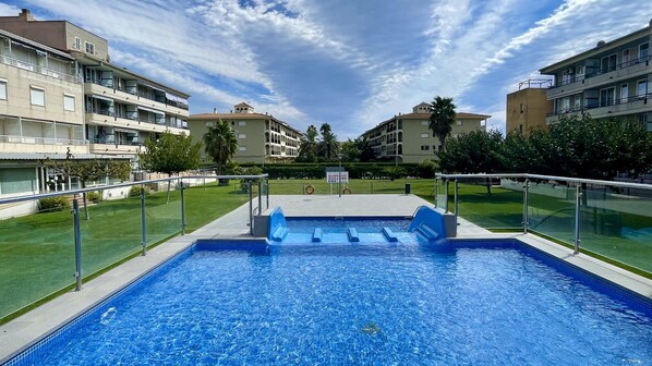Apartment | Pool | Outdoor pool - Apartment for 2 People in Estartit (Torroella de Montgrí)