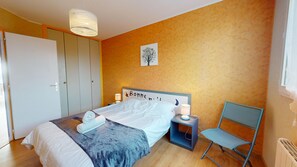 2 habitaciones, tabla de planchar con plancha y wifi gratis 