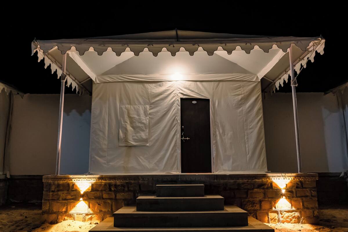 Tente Deluxe | 1 chambre, lit avec matelas en mousse à mémoire