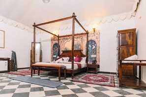 Signature Suites AC | Memory-foam beds, soundproofing, free WiFi, bed sheets - Marubhumi Luxury Resort (Jaisalmer)
