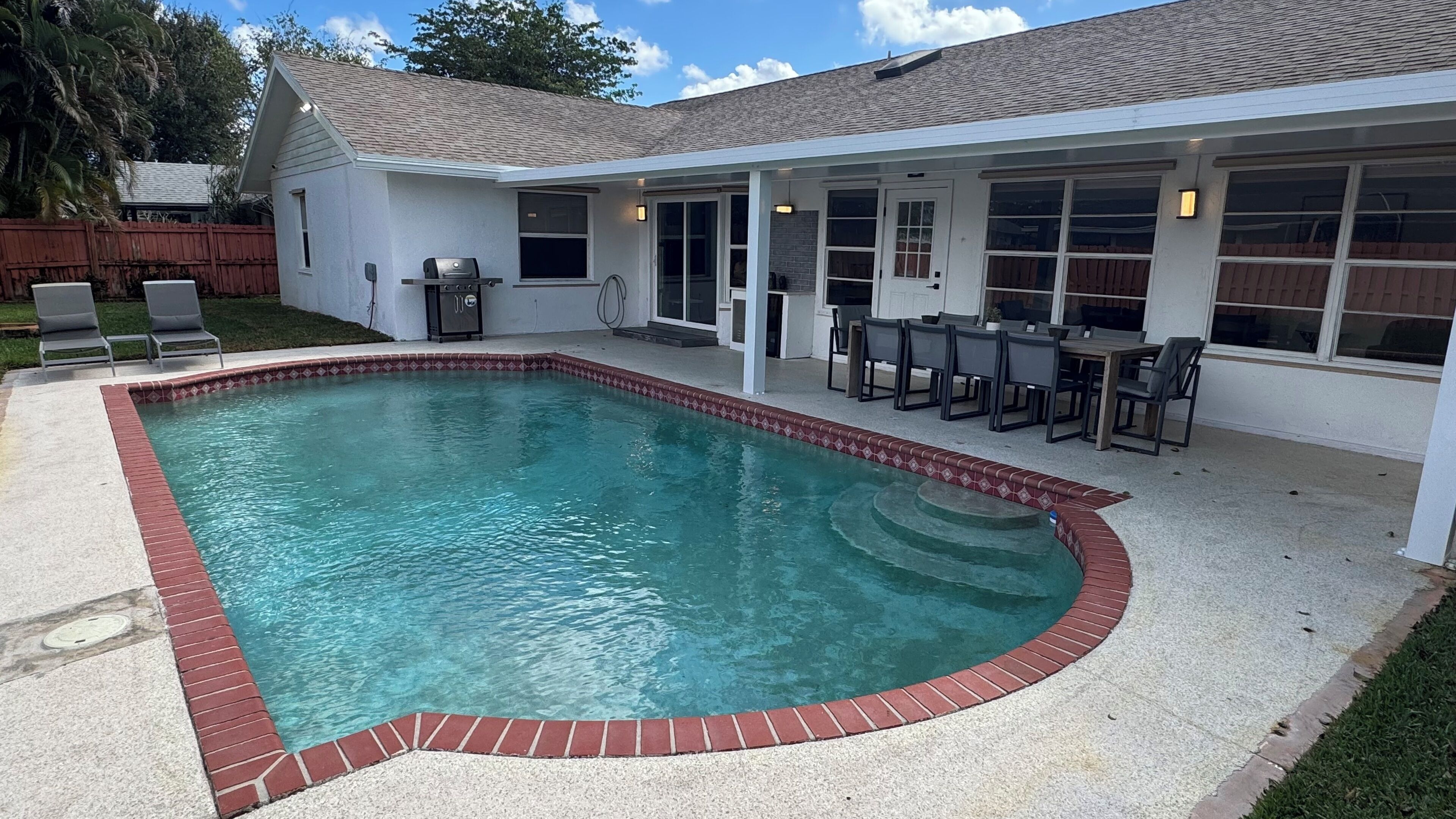 Outdoor pool, a heated pool