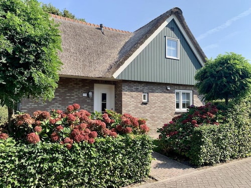 6-person Holiday Home With Garden