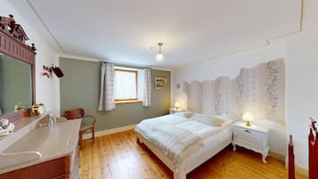 3 多间卧室、熨斗/熨衣板、WiFi、床单