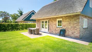 House | Tempat makan luar