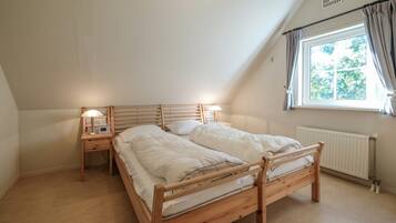 House | 4 bilik tidur