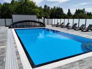 Casa | Piscina | Una piscina al aire libre