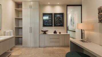 Villa, 4 Bedrooms, River View | Bathroom | Bathrobes