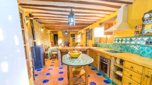 Private kitchen - Farmhouse by the River In	algarinejo (Algarinejo)