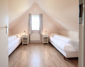 House | 3 bedrooms, iron/ironing board