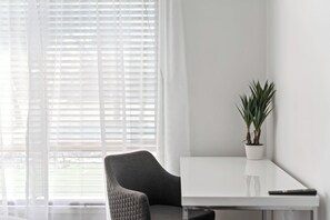 Interior - Large stylish home in Bendigo, perfect for families, close to sporting precinct  (Jackass Flat)