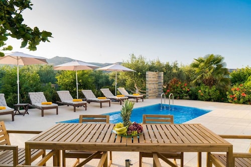 Villa Aetheria –  Private pool - A/C - Crete