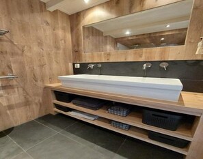 Ferienhaus | Badezimmer