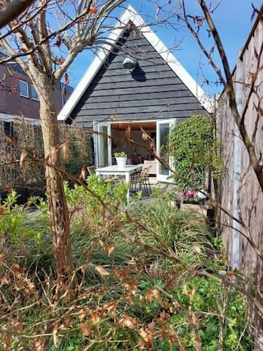 Cosy Furnished Holiday Home