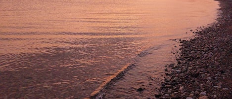 Una playa cerca