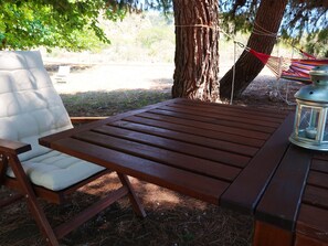 Outdoor dining - Beach House (Σαγιάδα)