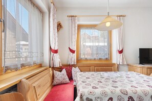 1 soverom, wi-fi (inkludert) og sengetøy