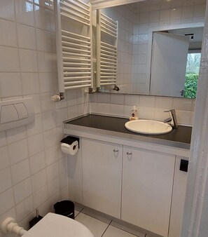 House | Bathroom