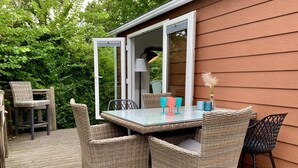 House | Balcony - Furnished Chalet in Sint Maartenszee (Sint Maartensvlotbrug)