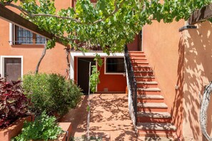 Exterior - Country House 'Pont' with Mountain View, Private Pool and Wi-Fi (Tarragona)