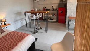 1 bedroom, internet