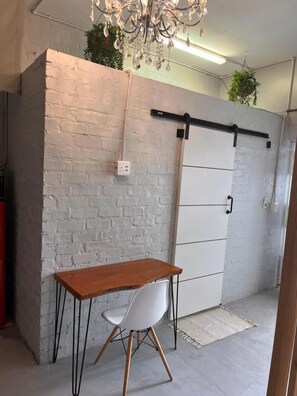 Interior - A stunning Studio Zen (Cape Town)