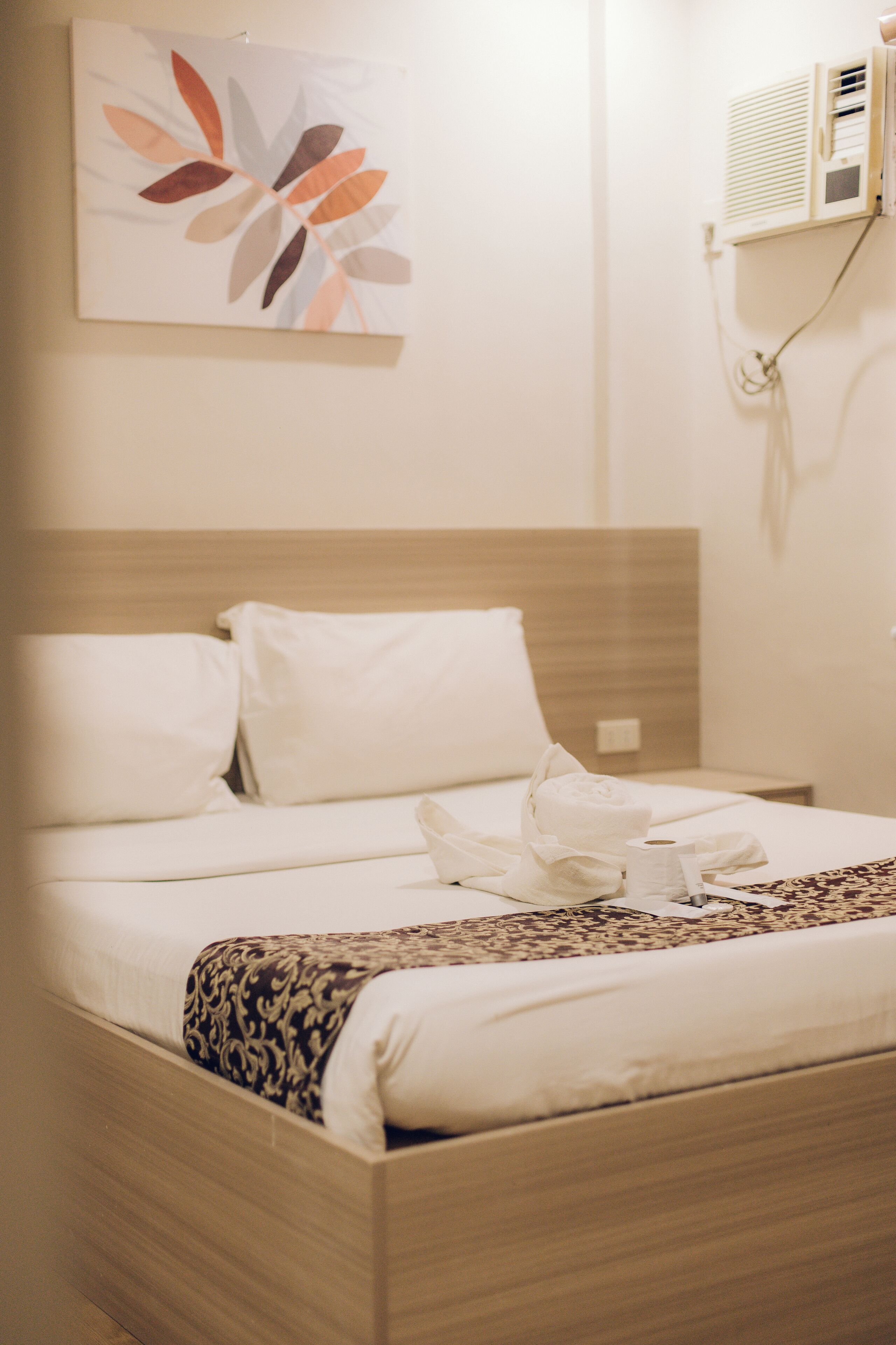 Foto - Elyseah Condotel, Angeles Pampanga