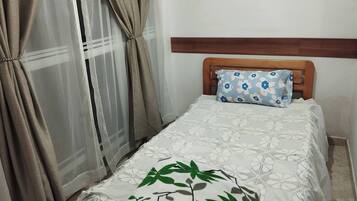 1 bedroom, internet, bed sheets, wheelchair access
