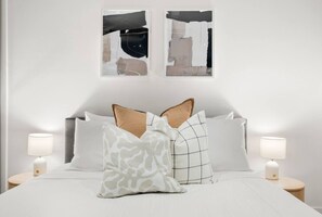 2 bedrooms, iron/ironing board, WiFi, bed sheets