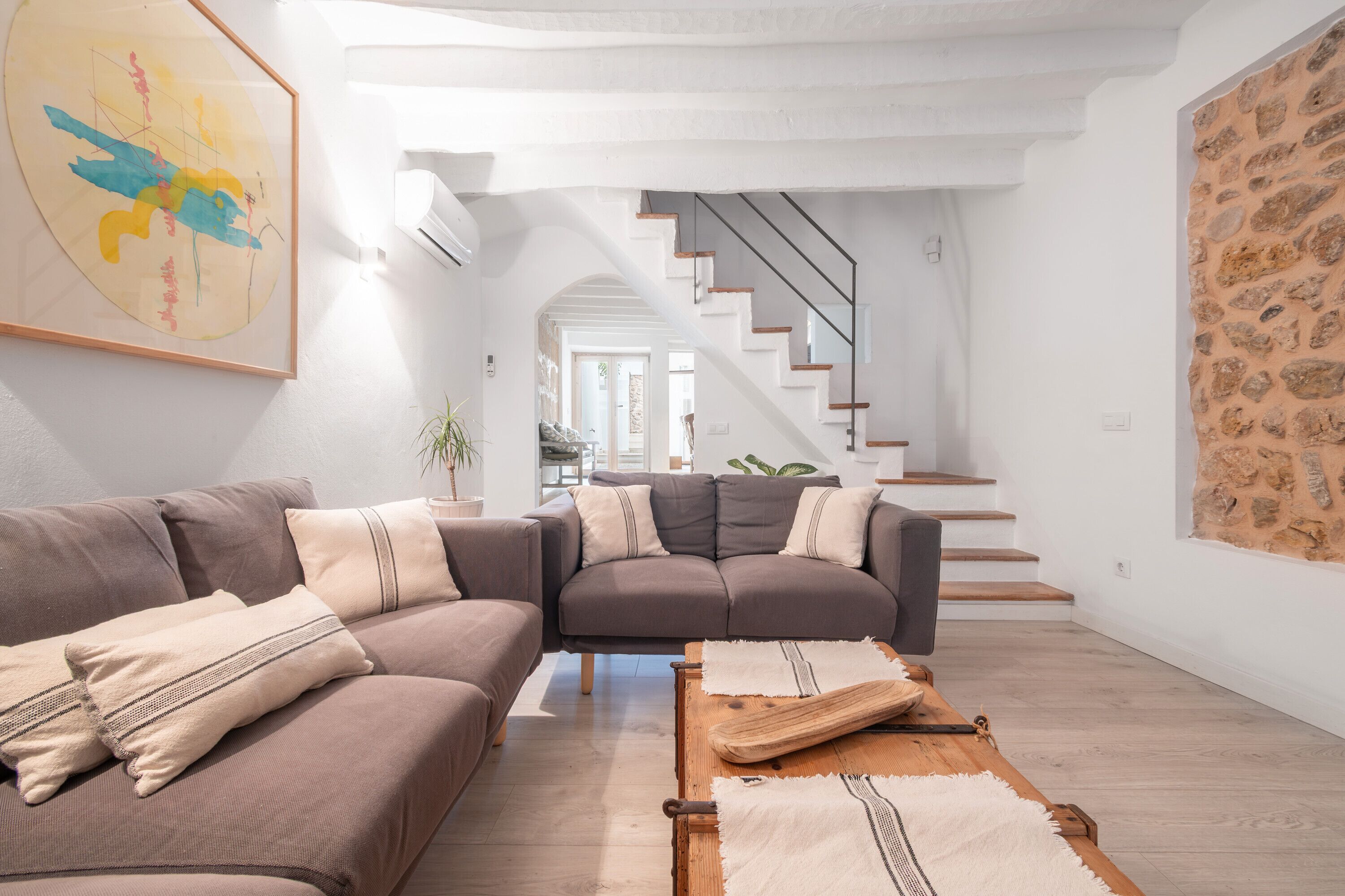 Televisión, chimenea y tenis de mesa 