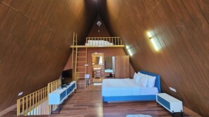 Anantara Signature Cottage | In-room safe, laptop workspace, iron/ironing board