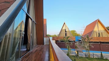 Anantara Signature Cottage | In-room safe, laptop workspace, iron/ironing board