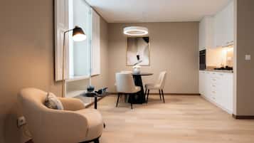 Family Apartment, 1 Bedroom | In-room dining