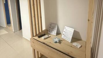 Iron/ironing board, free WiFi