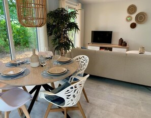 House | Dining