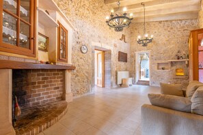 Villa | 2 bedrooms - Cocotte in Mallorca With 2 Bedrooms and 3 Bathrooms (Ariany)