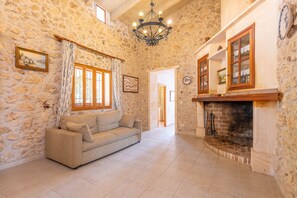 Villa | 2 bedrooms - Cocotte in Mallorca With 2 Bedrooms and 3 Bathrooms (Ariany)