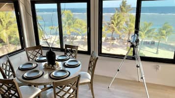 Deluxe Villa, 3 Bedrooms, Ocean View | Living area