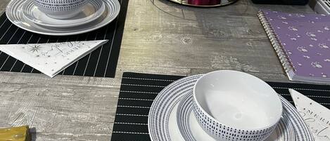 ハウス 4 ベッドルーム 喫煙可 ガーデンビュー | レストラン