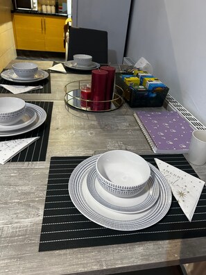 Hus - 4 sovrum - rökare - utsikt mot trädgården | Restauranger