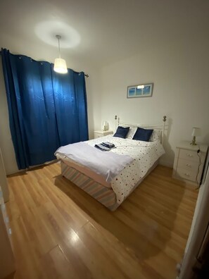 Hus - 4 sovrum - rökare - utsikt mot trädgården | 4 sovrum