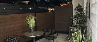 Upscale 3B2B Modern House Near Mountain View Downtown