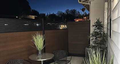Upscale 3B2B Modern House Near Mountain View Downtown